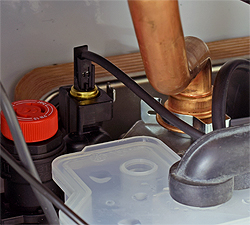 id logic combi² c30 m07512 thr dhw in situ.jpg